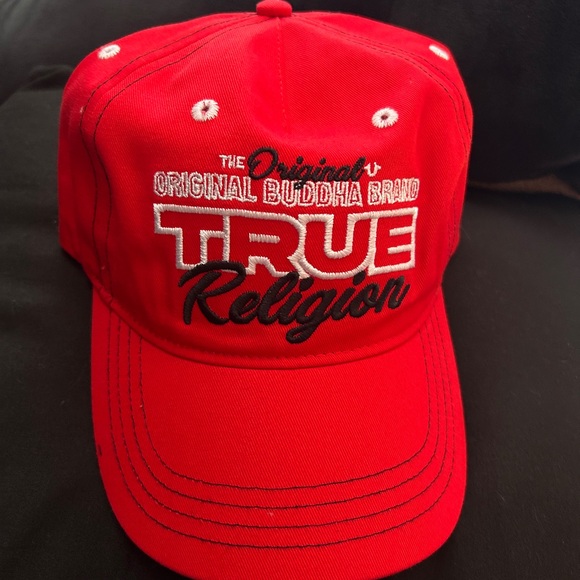 True Religion Vibrant Red Cap - Picture 1 of 6